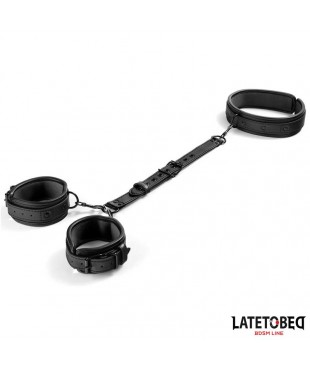Restricciones con Collar con Correa y Esposas