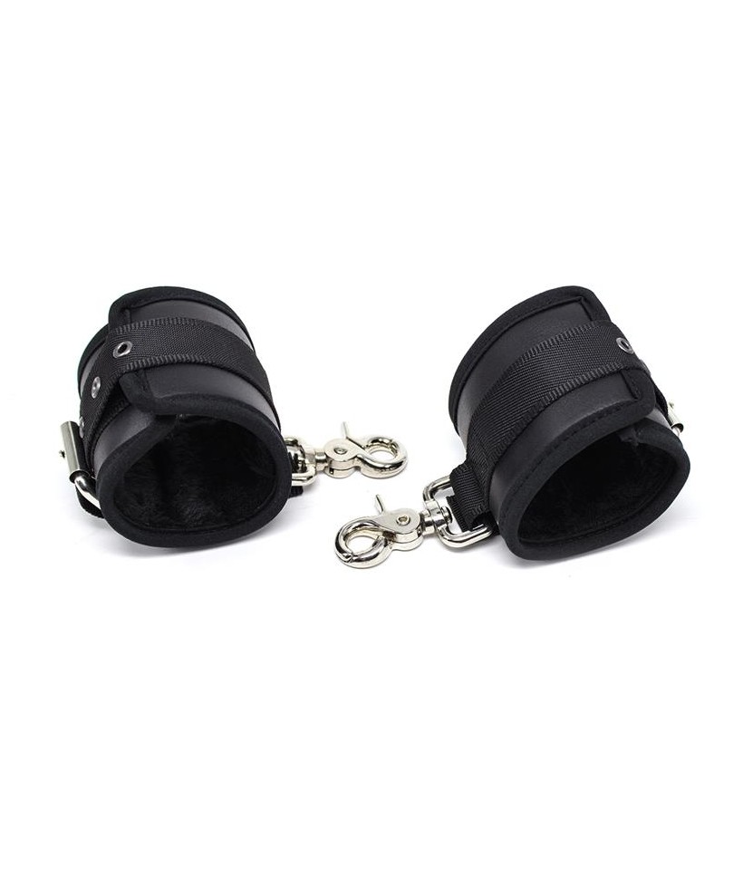 Esposas de Cuero Mosqueton Grande Negro