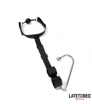 Ataduras con Mordaza, Esposas y Gancho Anal